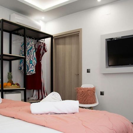 Big Max Guesthouse กาวอส ภายนอก รูปภาพ