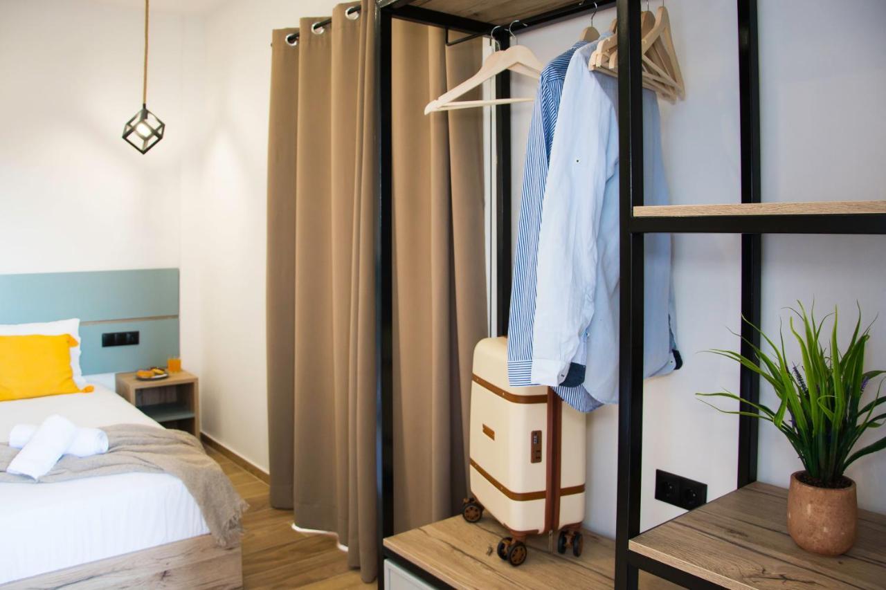 Big Max Guesthouse กาวอส ภายนอก รูปภาพ